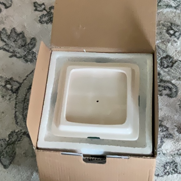 🌿NWOT Pfaltzgraff Winterberry Santa Treat Jar🌿 - Picture 12 of 14